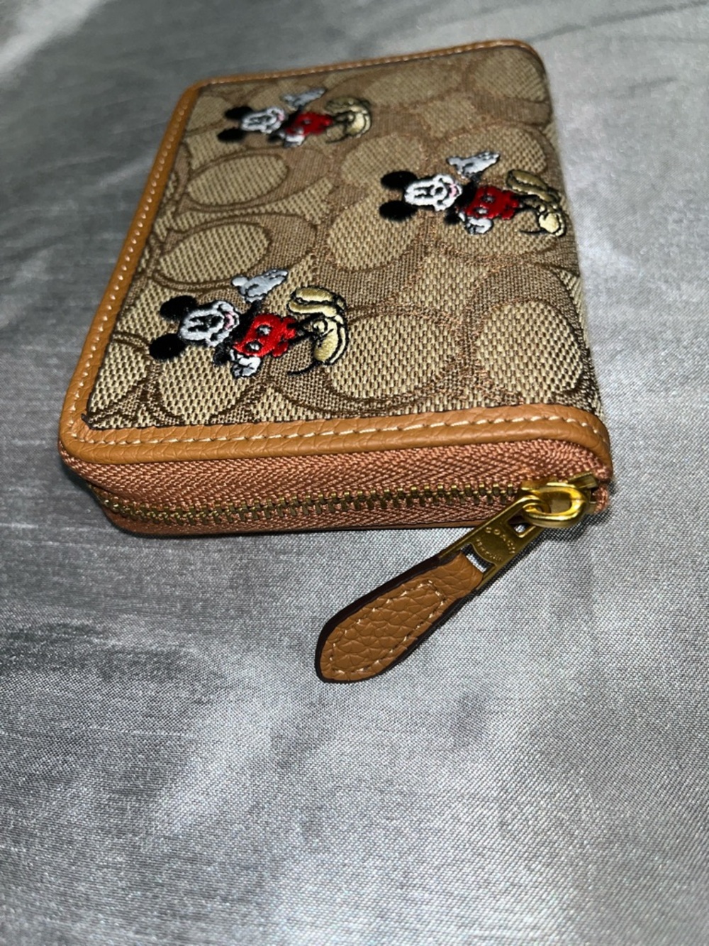 MM x Coach Wallet - Picture 4 of 7